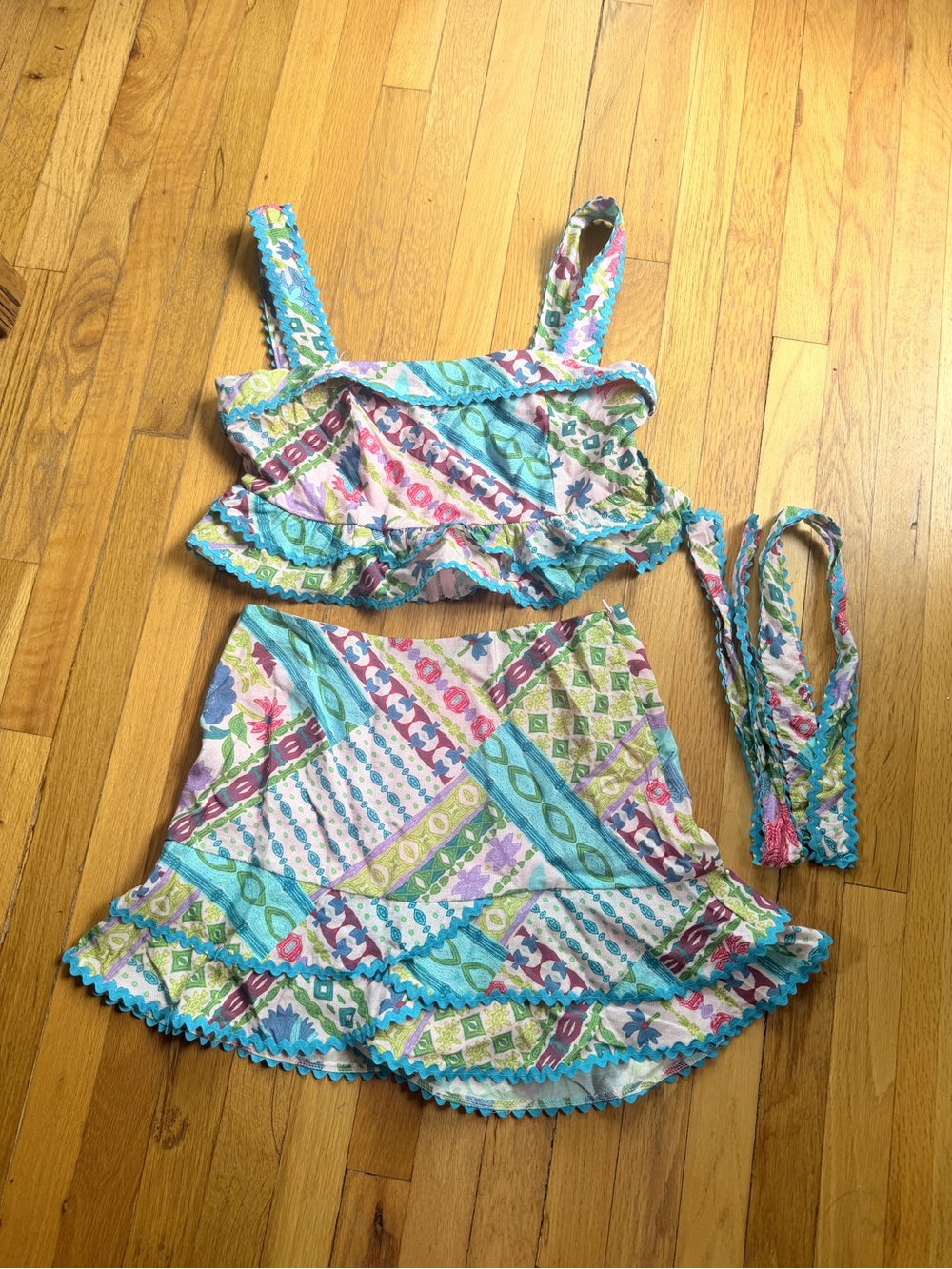 TCEC pink and blue floral print 2 piece top and skort set